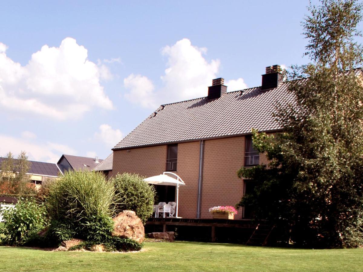 B&B Le Clos Du Lac Sart-lez-Spa Exteriör bild
